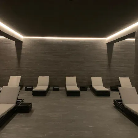 Loev - Vela Otel Binz