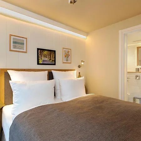 Loev - Vela 4* Binz