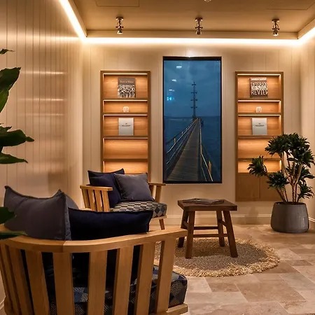 Loev - Vela Otel