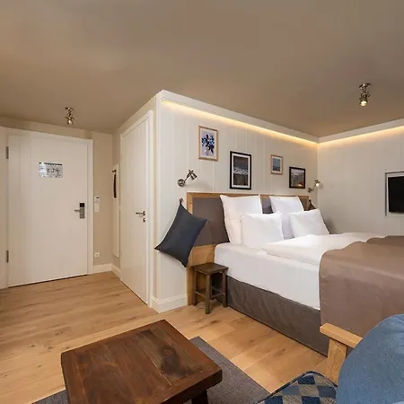 Loev - Vela Otel